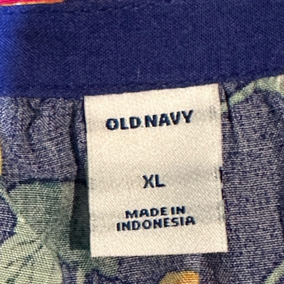 Old navy Royal blue floral print split neck top with long sleeves. - Picture 11 of 12